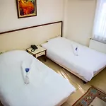 Hotel Marma *